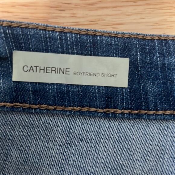 Kut from the Kloth Catherine Boyfriend Denim Shorts Women's 8 Bermuda - Picture 7 of 11